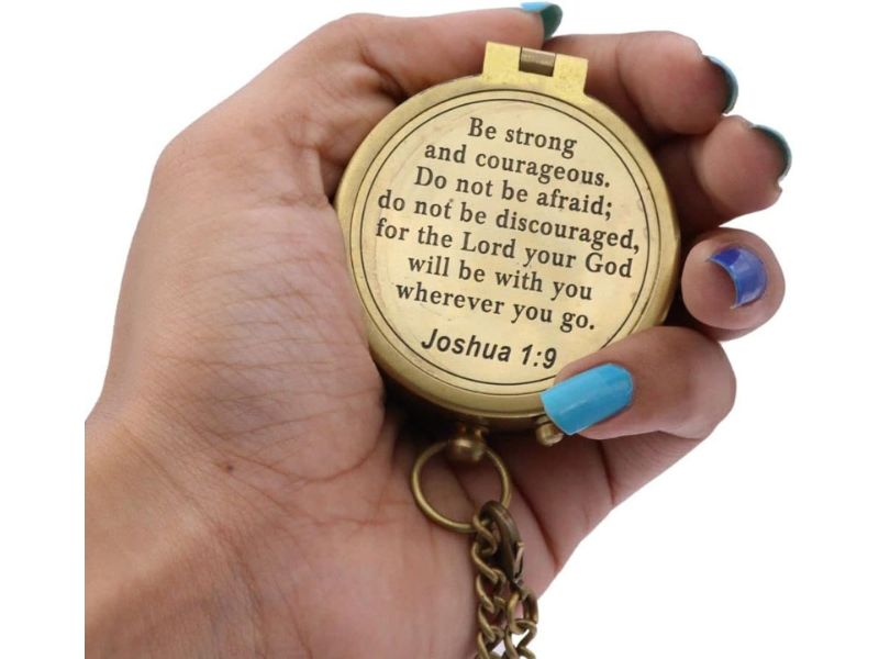 Be Strong and Courageous, Joshua 1:9, Solid Brass Directional Engraved Compass with Wooden Box – Baptism Gifts for Boys Girls, First Communion, Confirmation Christian Gifts for Men, Catholic Gifts