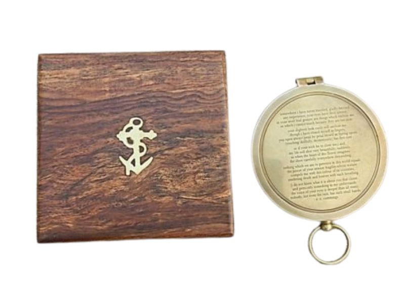 E.E. Cummings “I Carry Your Heart” Poem Engraved Brass Compass with Wooden Anchor Box – Romantic Vintage Nautical Gift for Anniversary, Wedding, Valentine’s, or Graduation