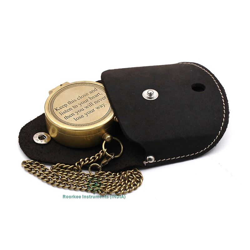 Personalized Customized Quote Engraved Keep this close Brass Compass With Leather Case for Camping travelling outdoor sports