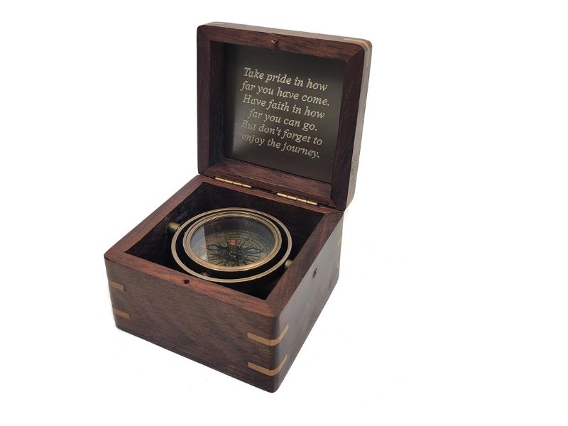 Engraved Antique Brass Desk Compass Keepsake in Wooden Box – Inspirational Personalized Compass Gift for Graduation, Baptism, Confirmation, Mentor, Leadership, Employee Appreciation