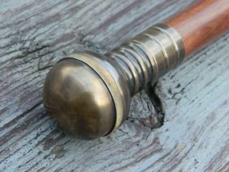 Vintage Brass Compass Walking Cane – Handmade Wooden Stick with Working Compass Handle – Antique Nautical Style Collectible Walking Stick for Men & Women – Decorative Gift for Explorer & Traveler