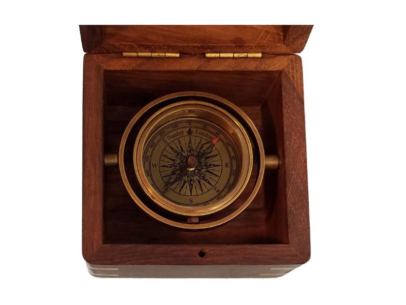 Engraved Antique Brass Desk Compass Keepsake in Wooden Box – Inspirational Personalized Compass Gift for Graduation, Baptism, Confirmation, Mentor, Leadership, Employee Appreciation