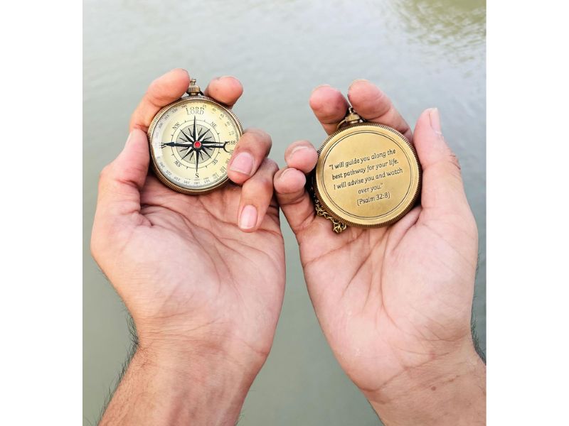 Antique Brass Engraved Compass with Wooden Box | Portable Navigation Compass for Hiking, Camping & Survival | Vintage Nautical Compass Gift for Men, Son, Husband, Birthday or Graduation