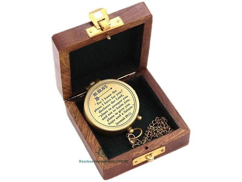 Be Brave Compass, Jeremiah 29:11, “For I Know The Plans I Have For You” Scripture Engraved Solid Brass Compass with Wooden Box – Christian Baptism, Confirmation, Graduation Gift for Boys, Girls, Men, Women