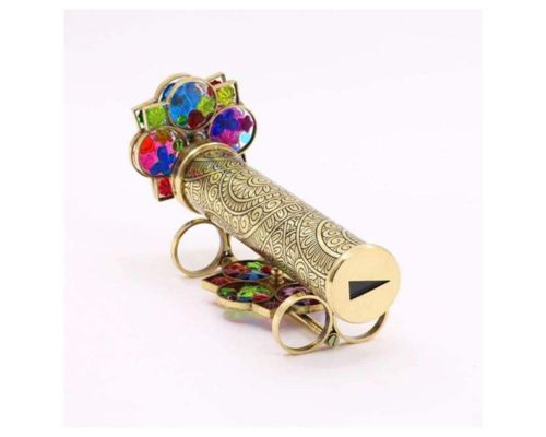Handmade Brass Spiral Kaleidoscope with Interchangeable Resin Wheels & Wooden Display Stand – Vintage Optical Art Toy, Collectible for Adults, Unique Gift for Collectors & Home Décor