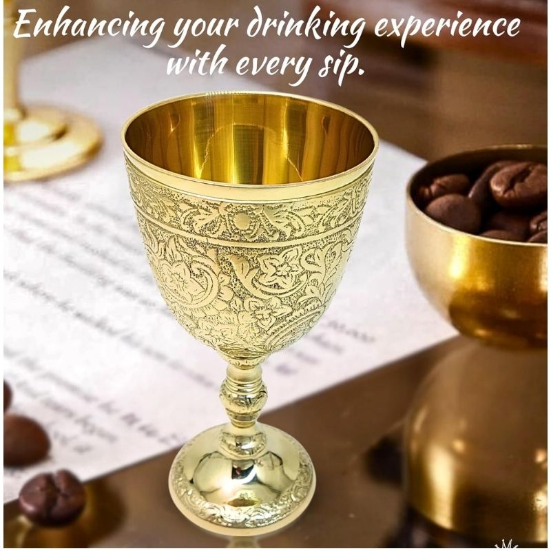 Exquisite 6 Gold-Plated Decorative Goblet with Ornate Detailing and Deluxe Blue Velvet Box - Ideal for Gifting, Home Décor, and Ceremonial Use, Medium, Golden, Gobelt-420